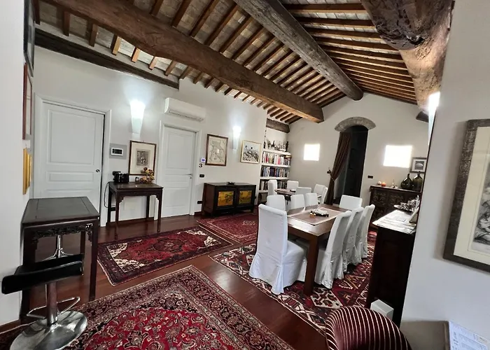 לינה וארוחת בוקר A Casa Di Paola ראבנה