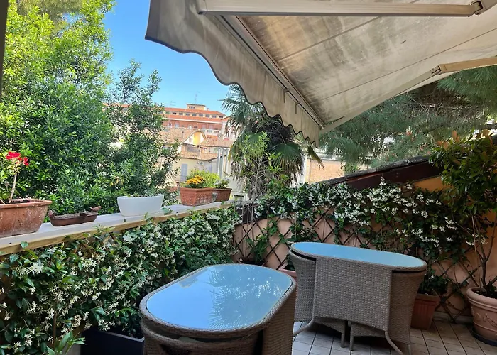 A Casa Di Paola ראבנה